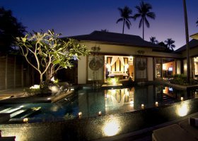thajsko-hotel-anantara-phuket-villas-108_ext_w_1.jpg