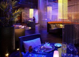 thajsko-hotel-anantara-phuket-villas-166_ext_w_1.jpg