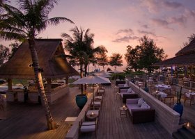 thajsko-hotel-anantara-phuket-villas-170_ext_w_1.jpg