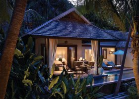 thajsko-hotel-four-seasons-koh-samui-006_ext_w_1.jpg