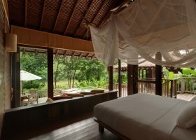thajsko-hotel-six-senses-yao-noi-034_ext_w_1.jpg
