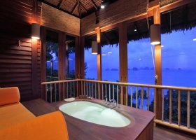 thajsko-hotel-six-senses-yao-noi-041_ext_w_1.jpg